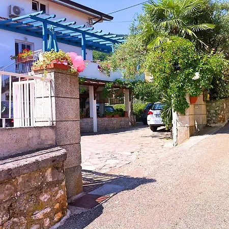 Apartments Luna Lovran Exterior photo